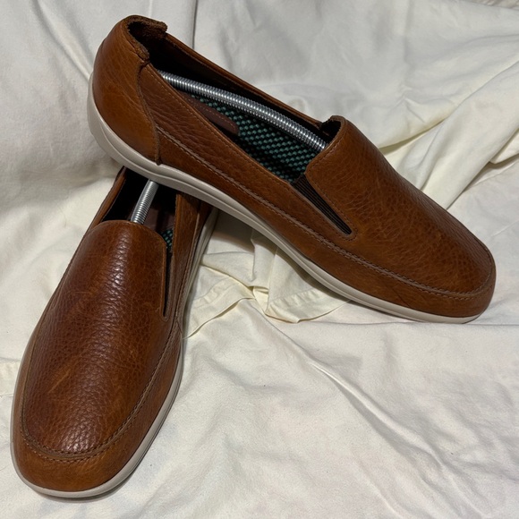 SAS Men's Tan Leather Slip-On Loafers - Picture 2 of 6